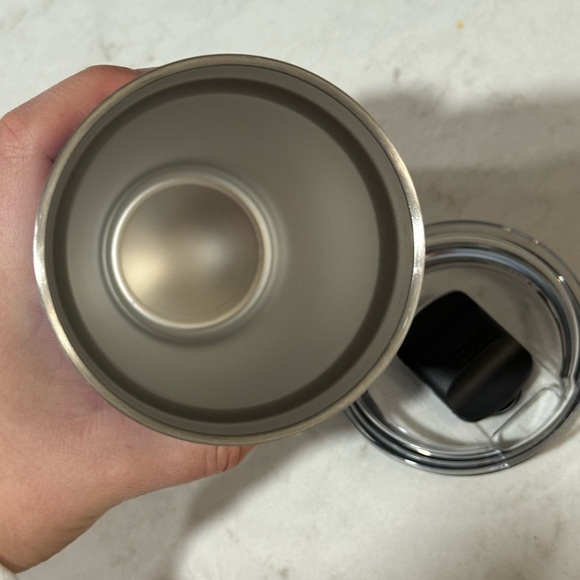 🩵 Big Sky Blue Yeti 20oz Rambler Mug - Picture 5 of 6